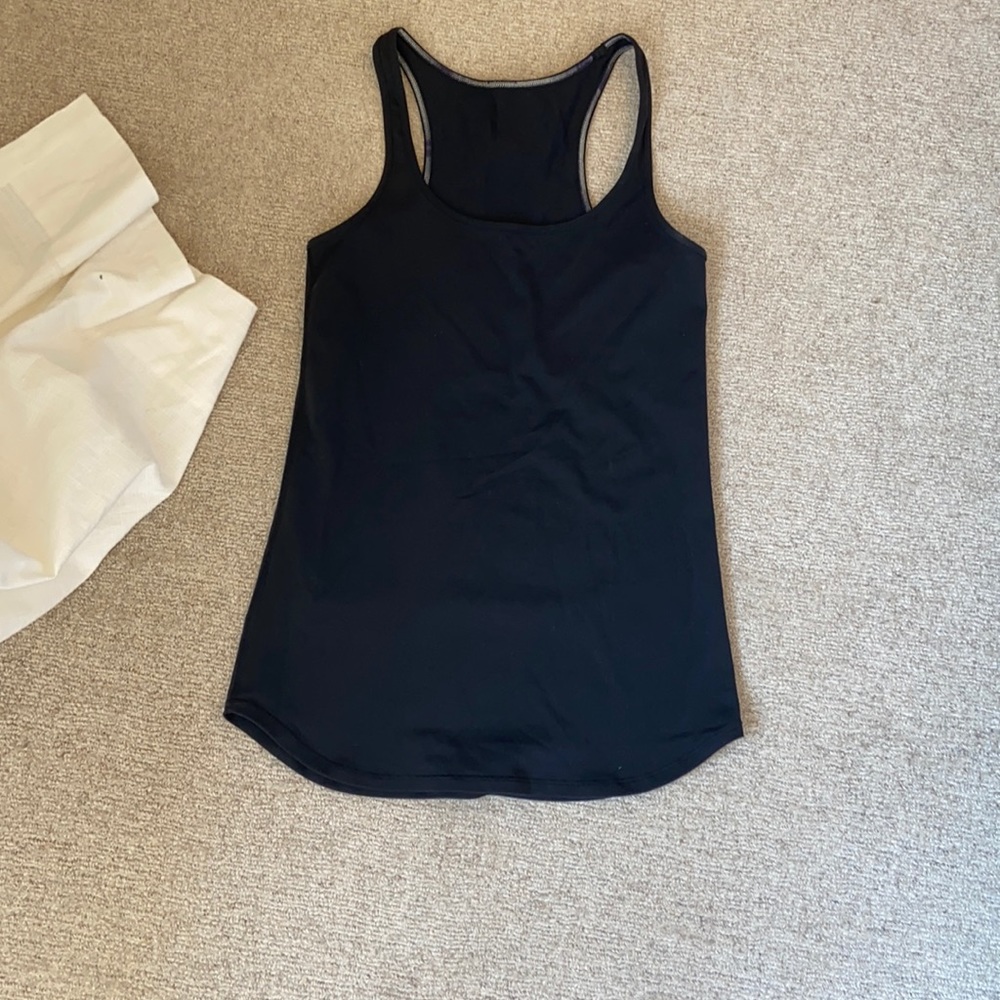 Lululemon tank top size 6